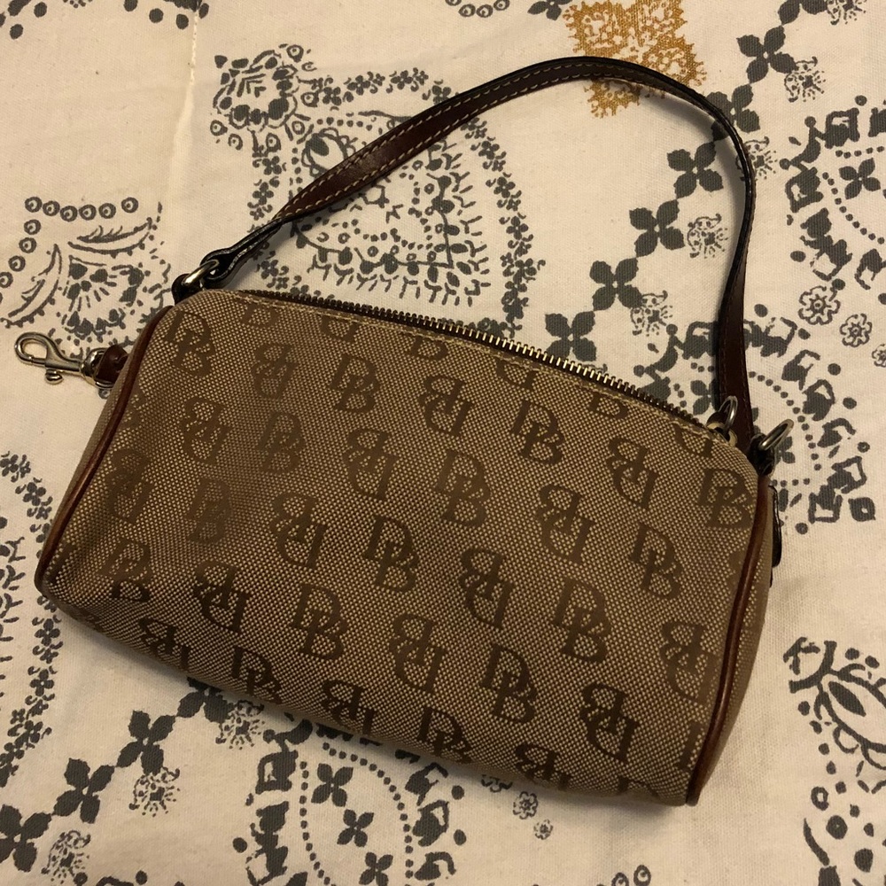 Small brown Dooney and Bourke shoulder bag